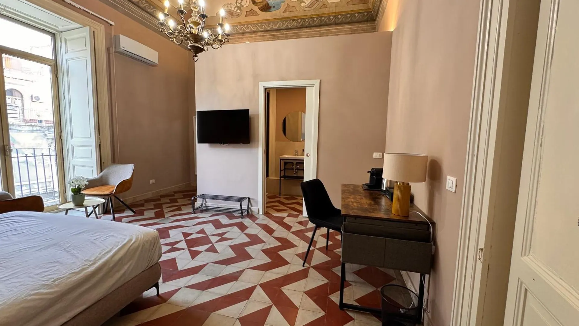 Dimore Del Plebiscito B&B カターニア ベッド・アンド・ブレックファスト