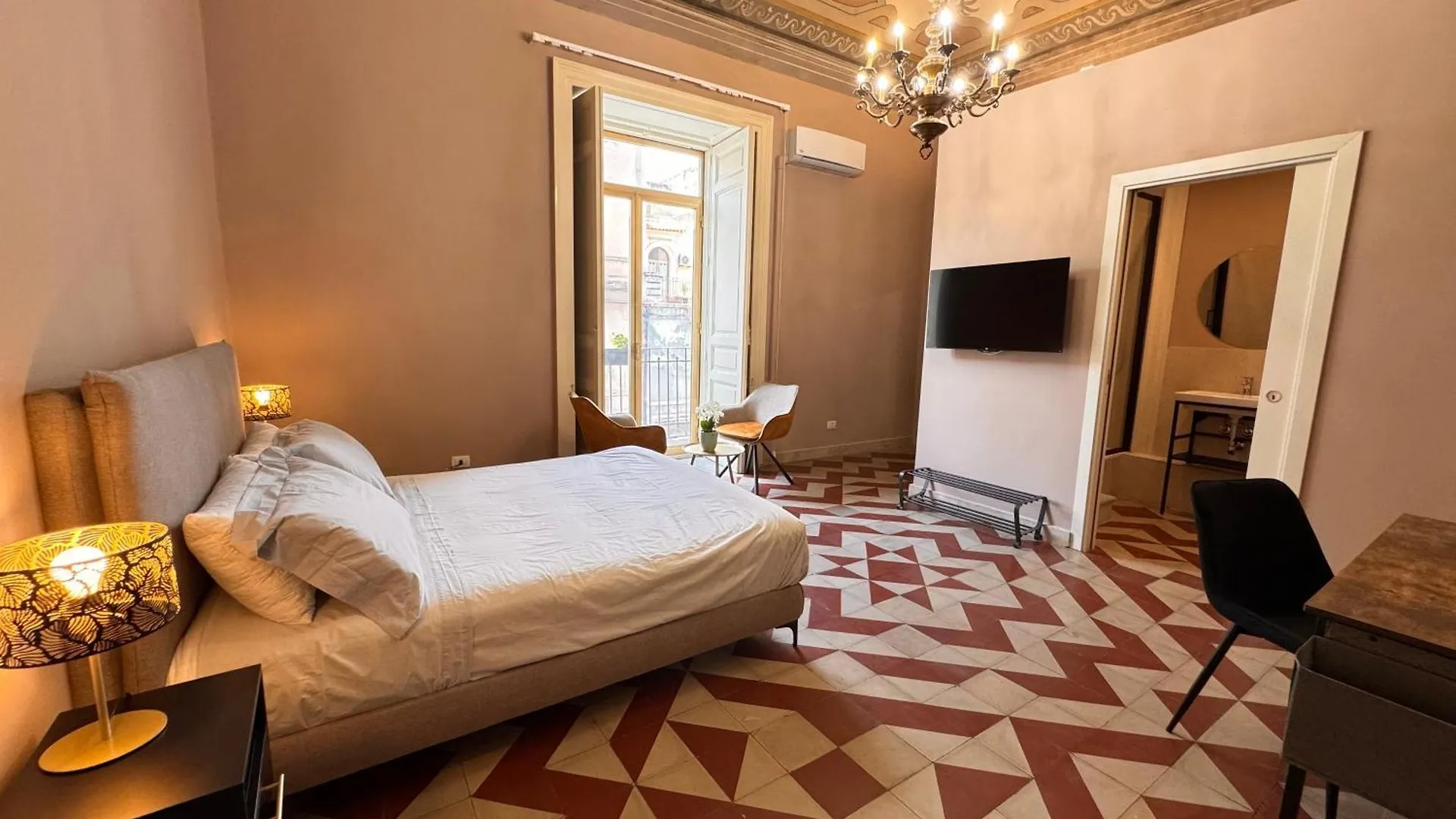 ベッド・アンド・ブレックファスト Dimore Del Plebiscito B&B カターニア イタリア
