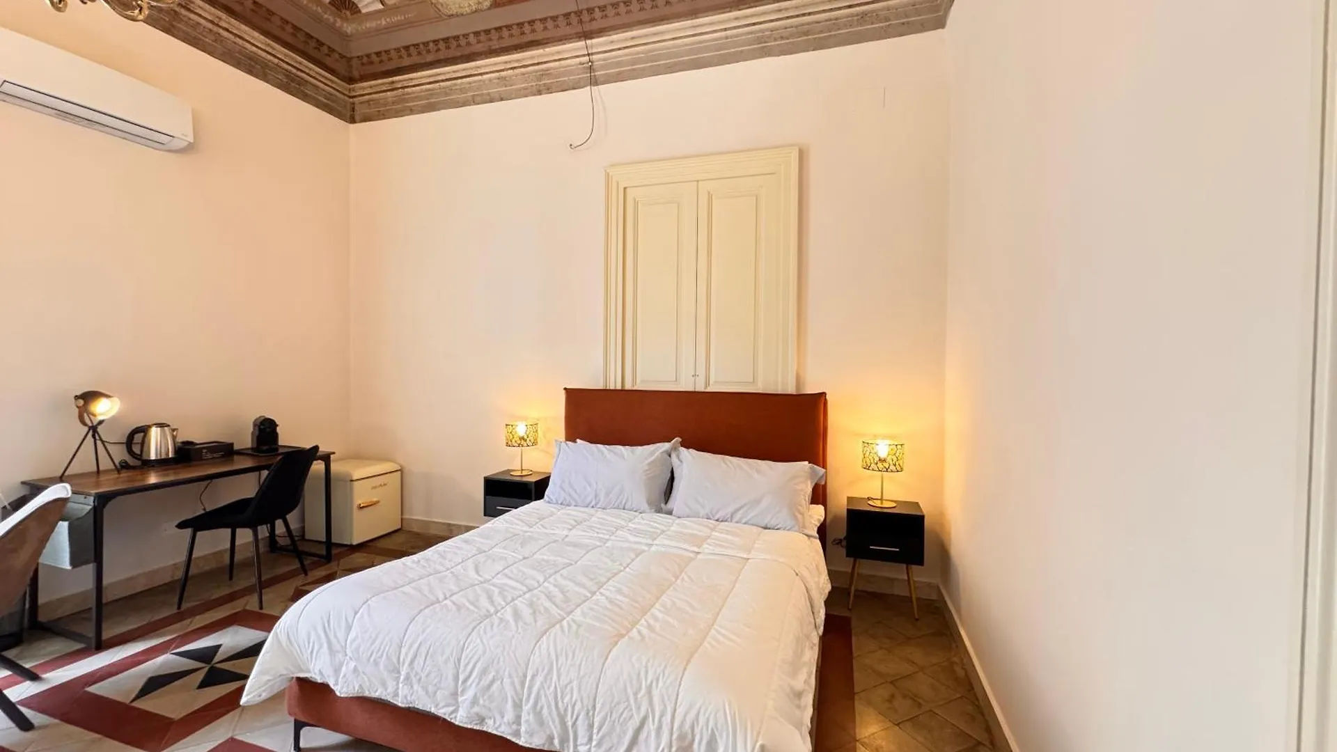 ベッド・アンド・ブレックファスト Dimore Del Plebiscito B&B カターニア