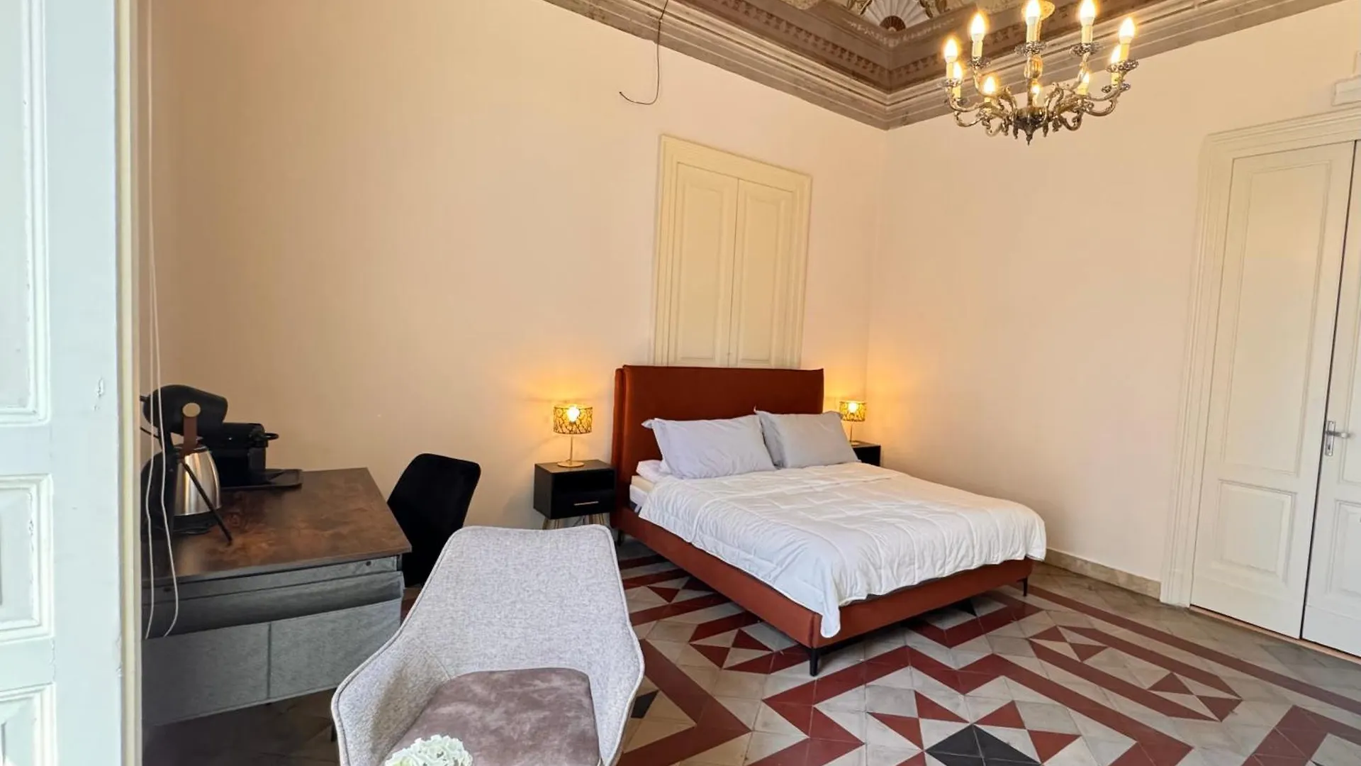 ベッド・アンド・ブレックファスト Dimore Del Plebiscito B&B カターニア